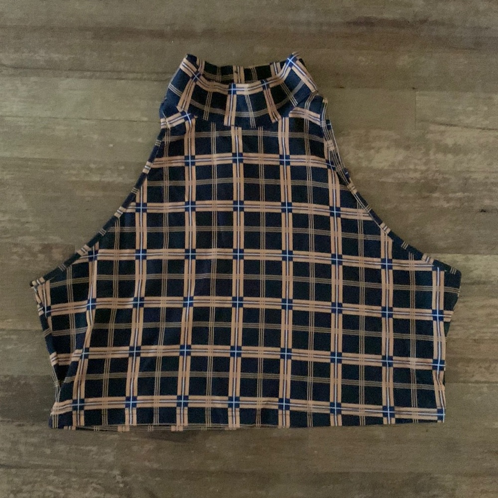 mock neck cropped tank top